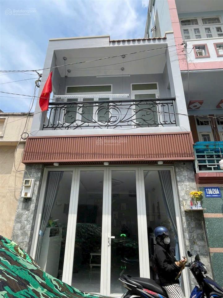 Nhà phía sau bệnh viện quận 12 nhà đẹp có sẵn nội thất cơ bản, 55m2 đang cho thuê 8tr sổ sẵn