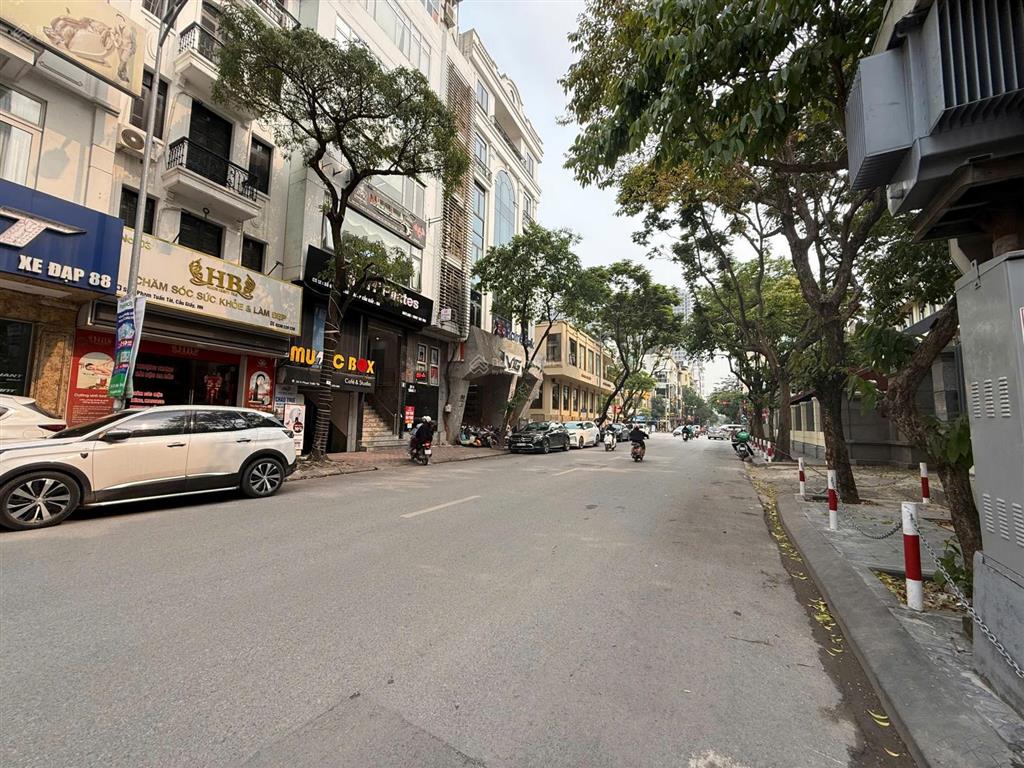 Cho thuê nhà mp phạm tuấn tài  cầu giấy, 80m2 x 5 tầng, lô góc mt6m, thông sàn, thang máy,...