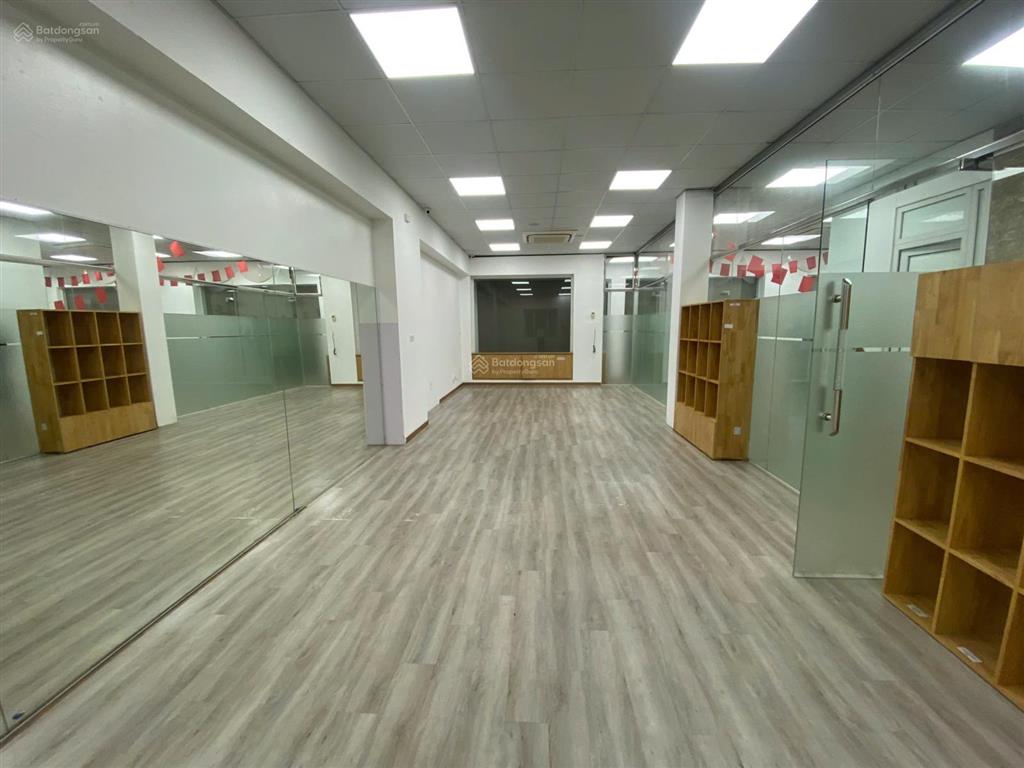 Cho thuê lk thành phố giao lưu  btl, 300m2 x 5tầng, 2hầm, mt 15m, thông sàn, 2 thang máy, pccc