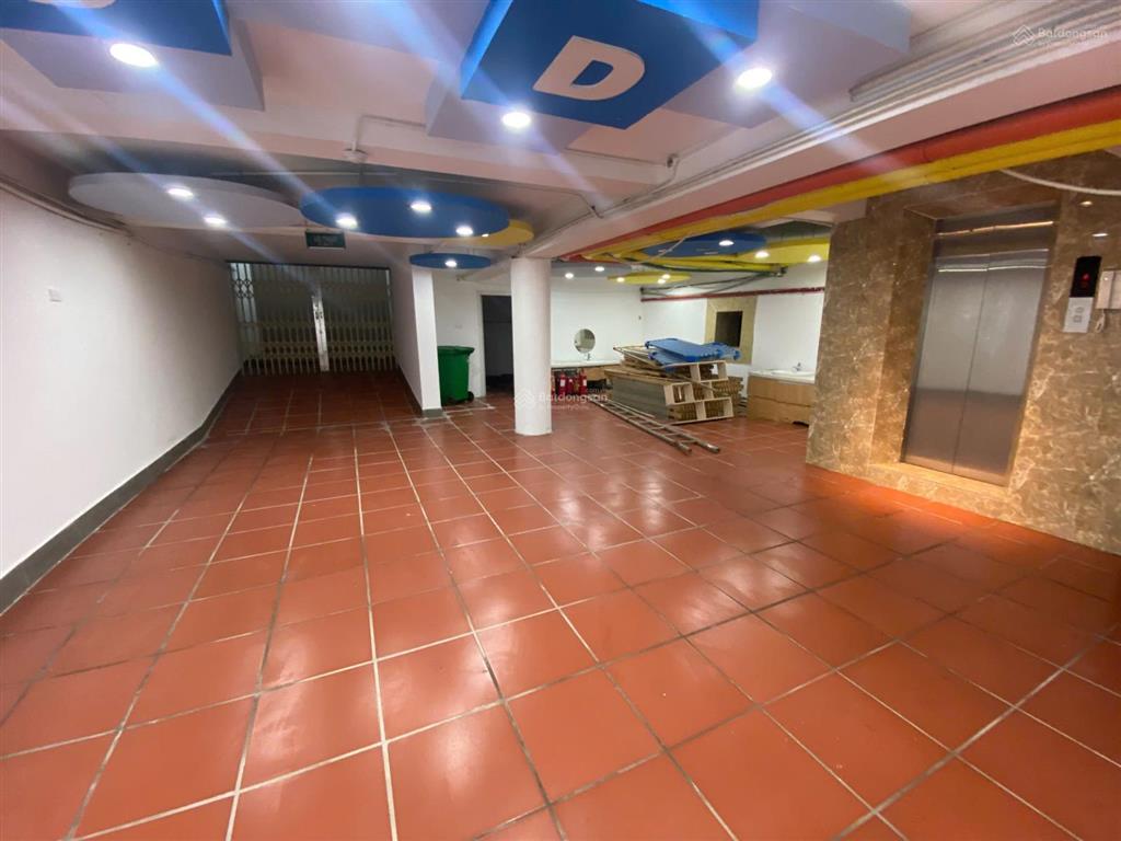 Cho thuê lk thành phố giao lưu  btl, 300m2 x 5tầng, 2hầm, mt 15m, thông sàn, 2 thang máy, pccc