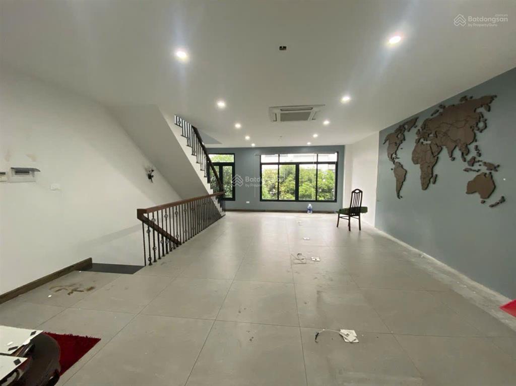 Cho thuê nhà phố trung kính  cầu giấy, 90m2 x 4tầng, mt 6m. nhà mới 100%, thông sàn, đủ đh,nl...