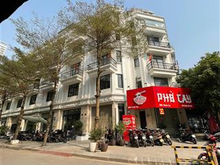 Cho thuê nhà phố nguyễn tuân  thanh xuân, 80m2 x 5 tầng, 1 tum, mt 5m, thông sàn, thang máy