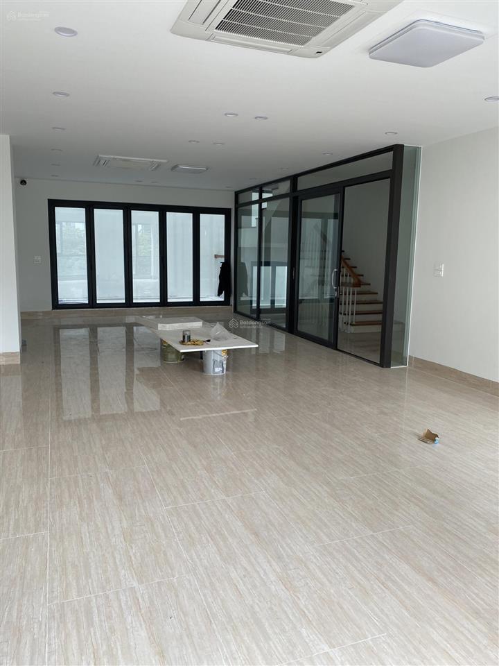 Cho thuê lk hd mon hàm nghĩa  mỹ đình. 120m2 x 6 tầng, 1 hầm, mt 6m. thông sàn, thang máy, pccc