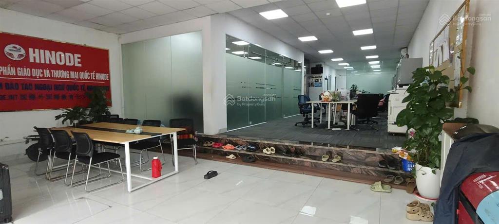 Cho thuê bt geleximco  lê trọng tấn  hà đông. 200m2 x 4 tầng, mt10m. thông sàn, thang máy, pccc
