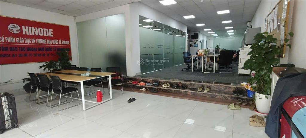 Cho thuê bt geleximco  lê trọng tấn  hà đông. 200m2 x 4 tầng, mt10m. thông sàn, thang máy, pccc