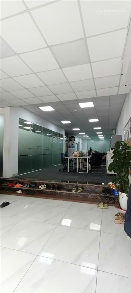 Cho thuê bt geleximco  lê trọng tấn  hà đông. 200m2 x 4 tầng, mt10m. thông sàn, thang máy, pccc