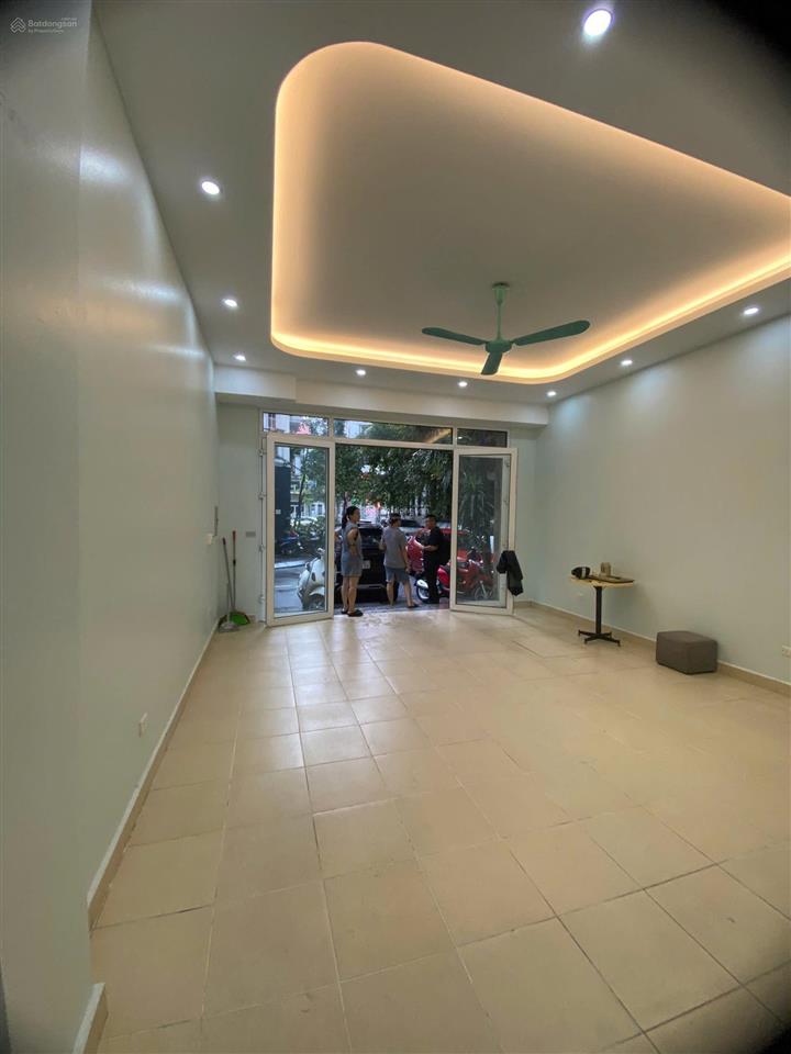 Cho thuê nhà nguyễn tuân  thanh xuân, 70m2 x 6t, mt 5m, chia 2 phòng/tầng, thang máy, đh, nl