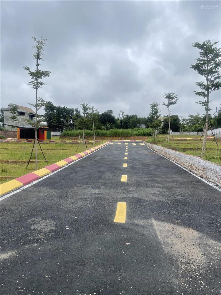 Bán gấp lô góc 60m2 mt11m kinh doanh view hồ 2 tỷ