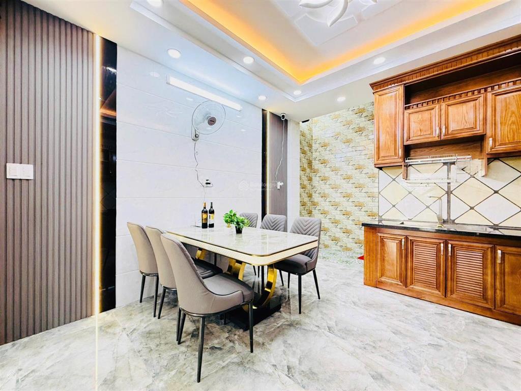 Bán nhà khu vip hoàng bật đạt hẻm 8m phường 15 tân bình