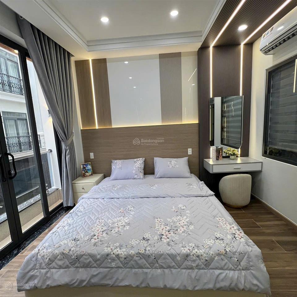 Bán nhà hẻm 8m hoàng bật đạt, diện tích 4x14m, nhà 4 tầng chỉ hơn 8 tỷ