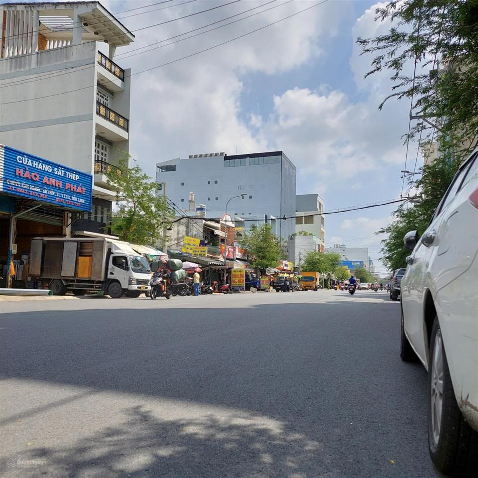 Mặt tiền phạm văn bạch, p. tân sơn 5,5 x 12m, giá 11,4 tỷ