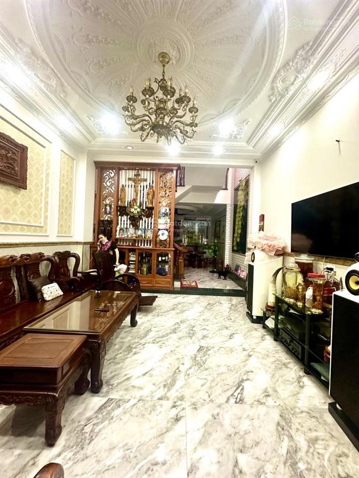 Khu vip đường trần thị trọng ( cống lở), nhà 5 tầng, 4,2x19m giá 11 tỷ