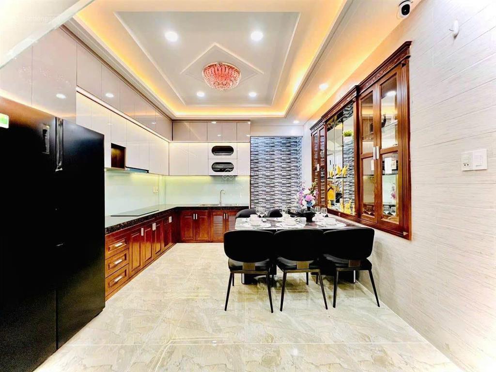 Nhà mới đẹp hxh hoàng bật đạt, 4 tầng giá chỉ 9,7 tỷ
