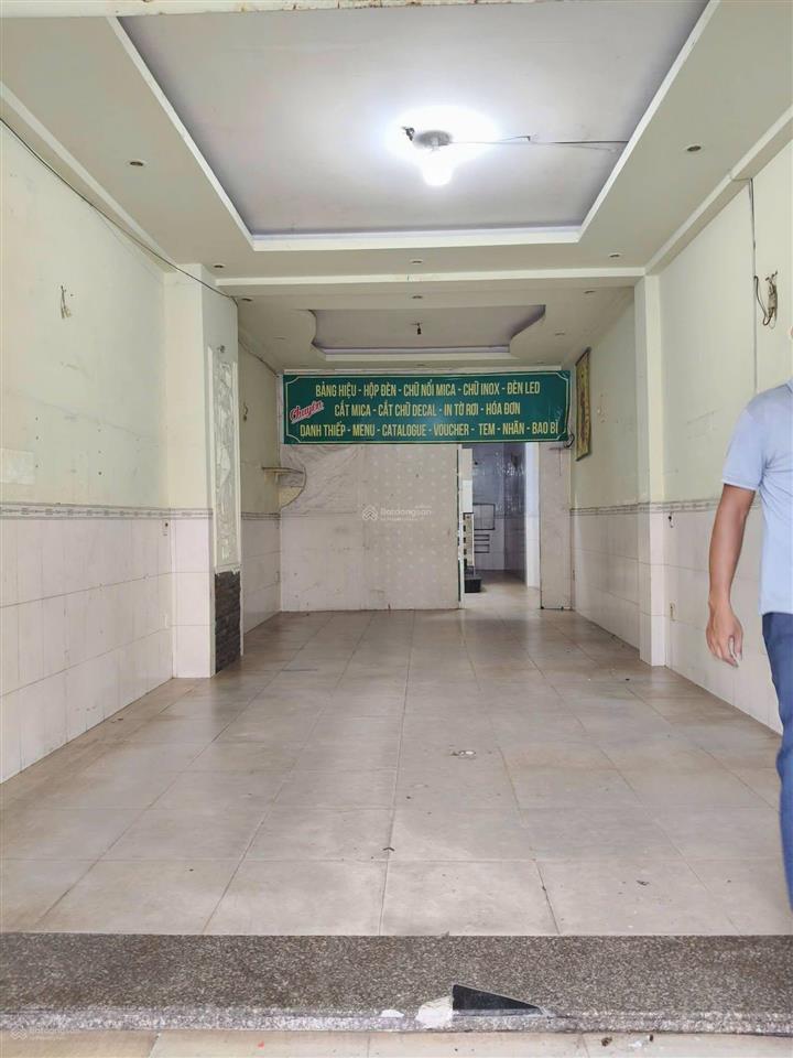 Cho thuê nhà nguyên căn mt phạm văn bạch, p. 15, tân bình, 4x24m chỉ 15tr
