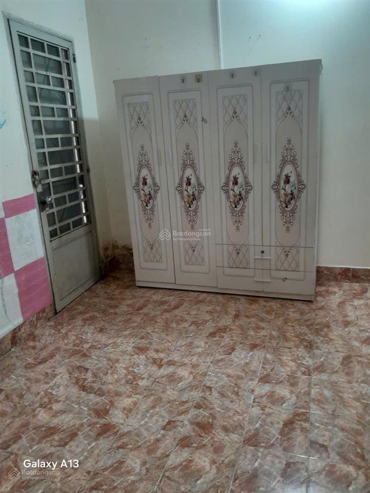 Cho thuê nhà nguyên căn mặt tiền chợ phạm văn bạch  nhà 3 tầng giá 19tr/ tháng