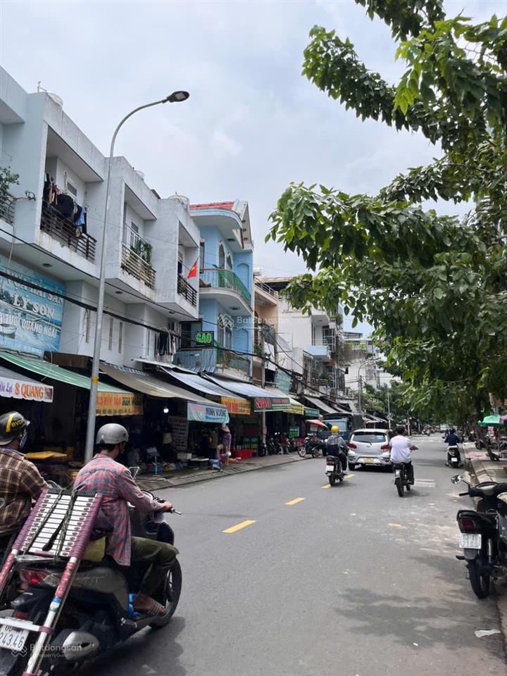 Cho thuê nhà nguyên căn mặt tiền chợ phạm văn bạch  nhà 3 tầng giá 19tr/ tháng