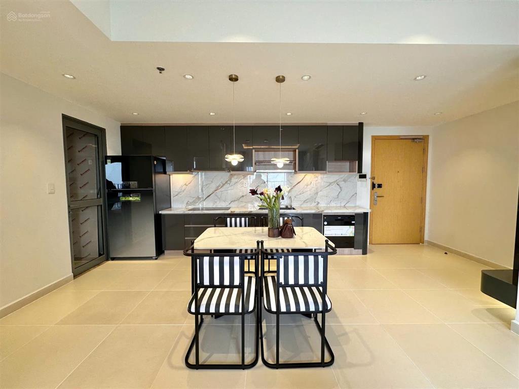 Bán căn hộ 2pn thảo điền 74,6m², giá từ 8,3 tỷ, view hồ bơi, nhà mới, giá tốt nhất khu