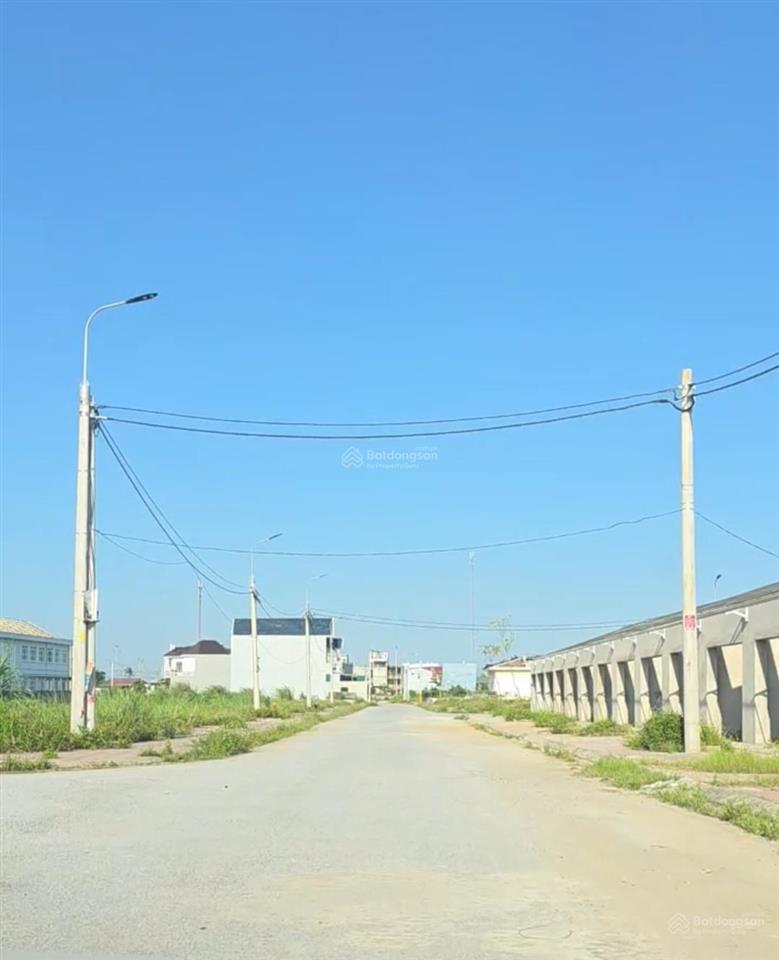 Với 1,2 tỷ sở hữu ngay lô đất trung tâm khu công nghiệp phú quý. khu dân cư đông đúc