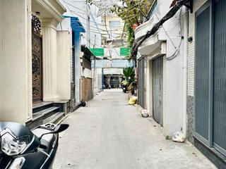 Mua bán nhà quận 4, 52m2 đất, 3 tầng hoàn công, dân cư hiện hữu, trục đường tôn thất thuyết !