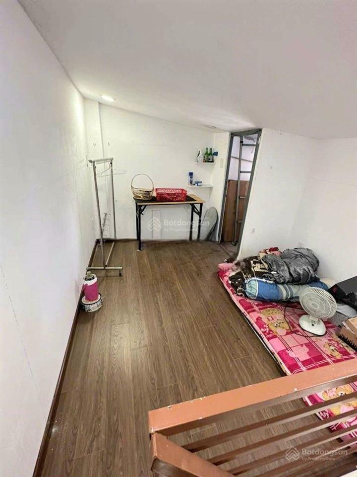 Mua bán nhà quận 4, 3 tầng hoàn công, nhà nhỏ giá nho nhỏ, đường nguyễn tất thành, p xóm chiếu !