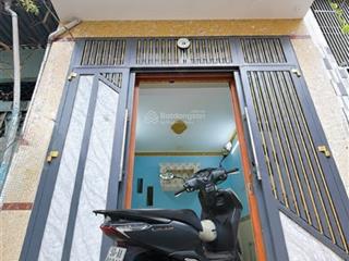 Mua bán nhà quận 4, 3 tầng hoàn công, khu dân cư, gần đường số tân vĩnh !