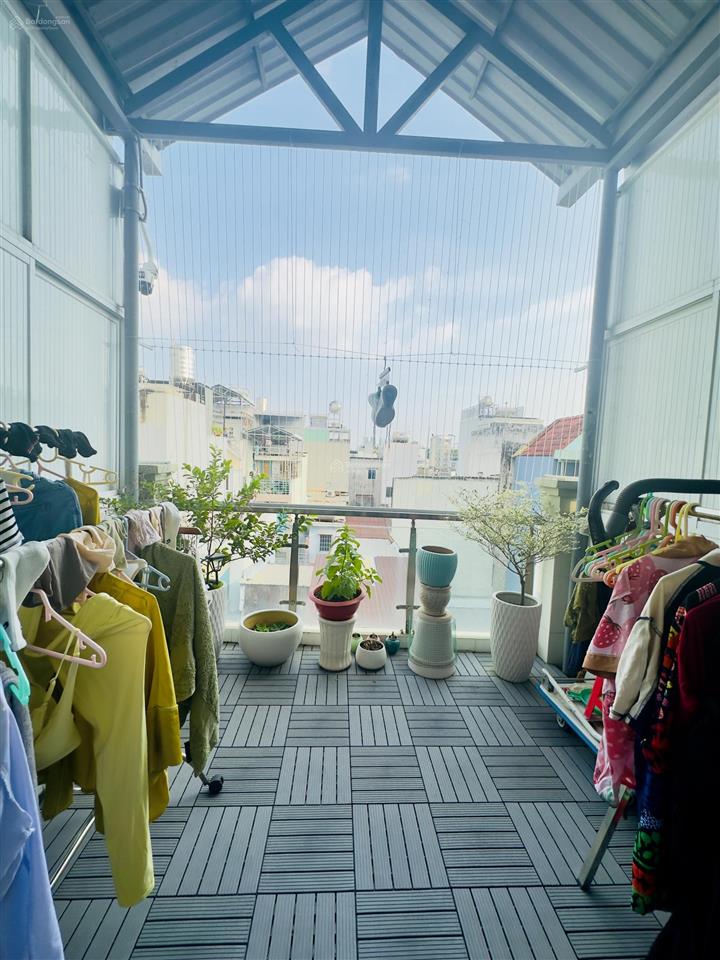 Mua bán nhà quận 4, 5 tầng hoàn công, dân cư hiện hữu, gần mặt tiền đường đoàn văn bơ !