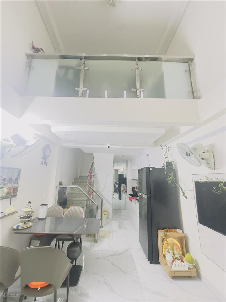 Mua bán nhà quận 4, 5 tầng hoàn công, dân cư hiện hữu, gần mặt tiền đường đoàn văn bơ !