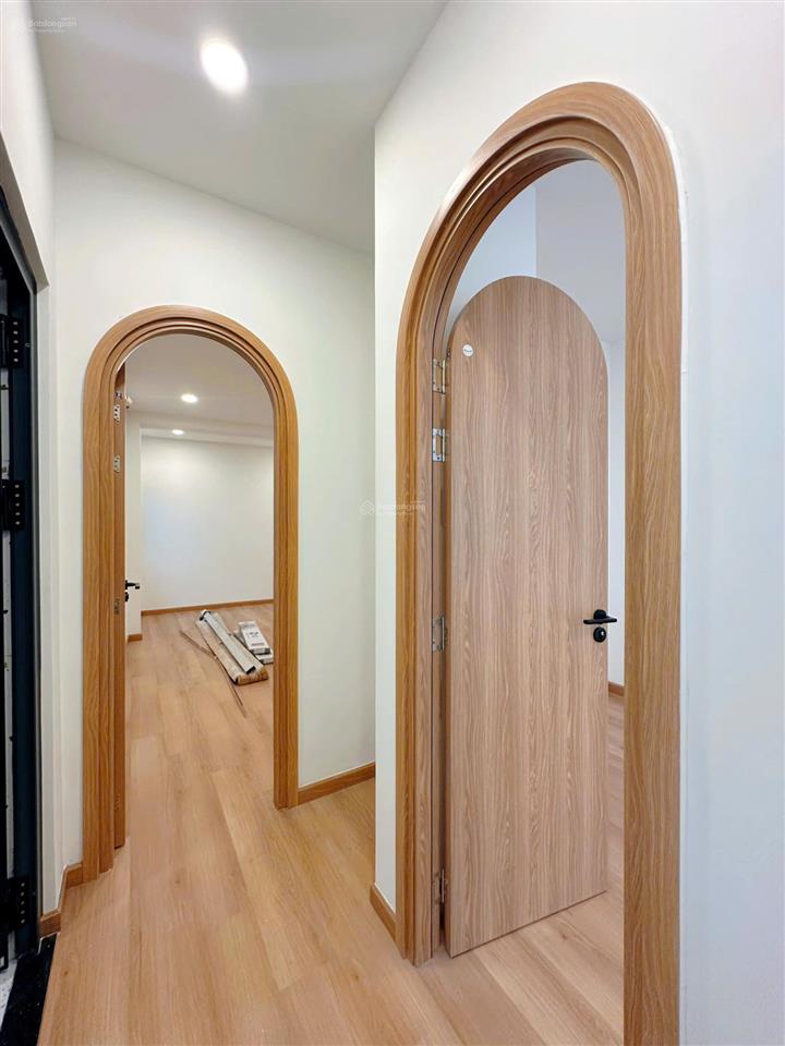 Bán nhà quận 4, 67.4m2 đất dân cư chỉnh trang, hẻm thông, nhà mới 99%, nội thất đủ, 3 phòng ngủ !