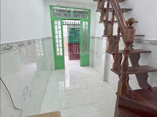 Mua bán nhà quận 4, 2 tầng, mặt tiền hẻm, thông tứ phía, 16m2 đất, đoàn văn bơ, phường xóm chiếu !