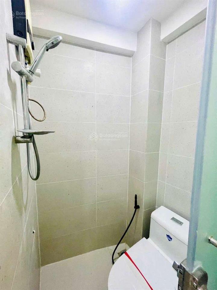 Mua bán nhà quận 4, 3 tầng, dân cư chỉnh trang, nhà mới đẹp, gần mặt tiền bến vân đồn !