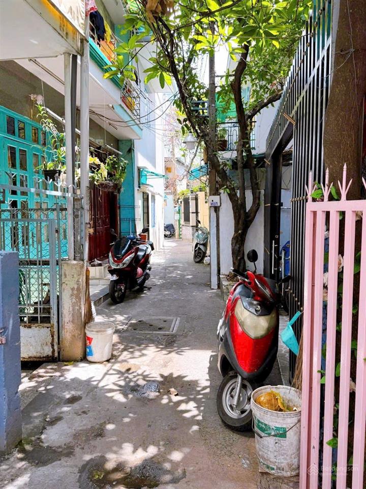 Bán nhà quận 4, 45.5m2 đất, hẻm rộng hoàn công 2 tầng, khu đoàn văn bơ, phường xóm chiếu!