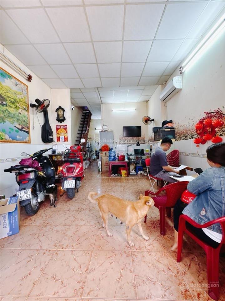 Bán nhà quận 4, 45.5m2 đất, hẻm rộng hoàn công 2 tầng, khu đoàn văn bơ, phường xóm chiếu!