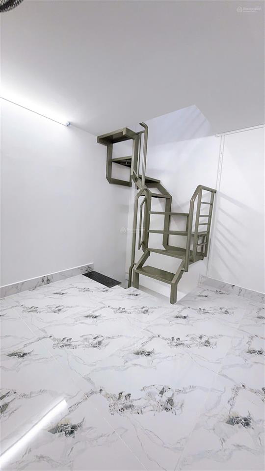 Mua bán nhà quận 4, 3 tầng, dân cư hiện hữu, ngay trung tâm quận 4, tôn đản, phường khánh hội !