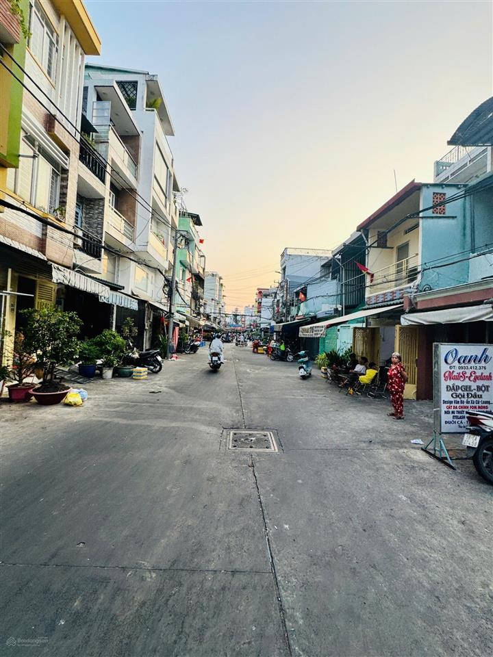 Mua bán nhà quận 4, 2 tầng hoàn công, dân cư chỉnh trang, hẻm 1/ thông vĩnh khánh !