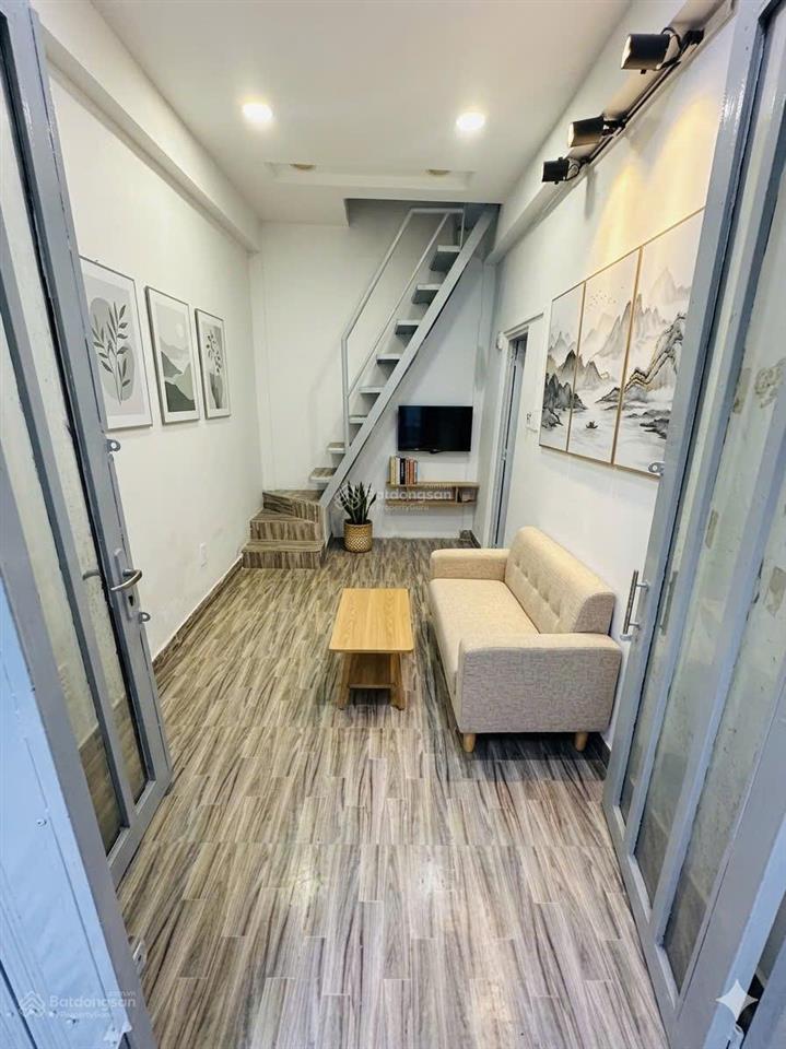 Mua bán nhà quận 4, 2 tầng hoàn công, dân cư chỉnh trang, hẻm 1/ thông vĩnh khánh !