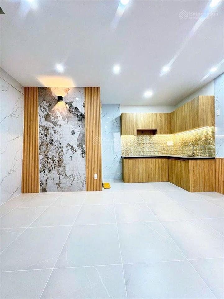 Mua bán nhà quận 4, 30m2 đất, nhà mới đẹp vào ở ngay, đường đoàn văn bơ, p xóm chiếu !