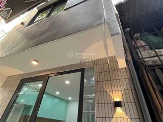 Mua bán nhà quận 4, 3 tầng, dân cư chỉnh trang, nhà mới đẹp, gần mặt tiền bến vân đồn!