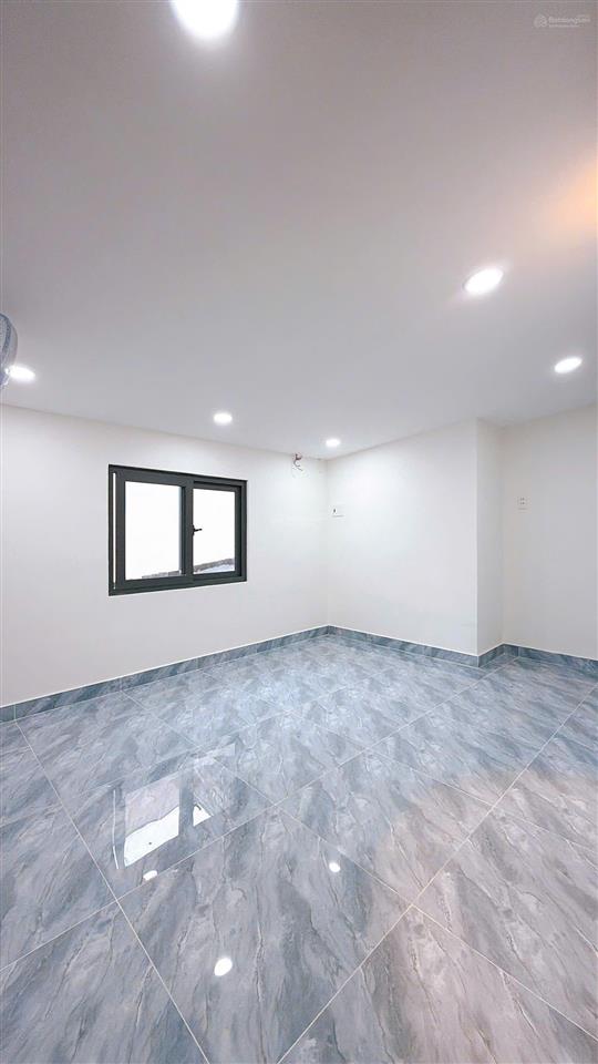 Mua bán nhà quận 4, 3 tầng, dân cư hiện hữu, nhà mới đẹp, tôn đản, p vĩnh hội !
