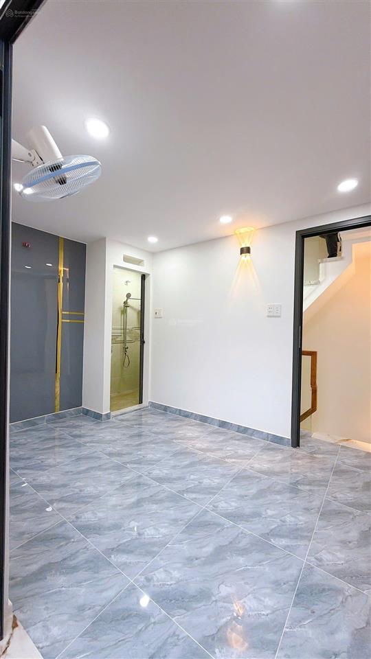 Mua bán nhà quận 4, 3 tầng, dân cư hiện hữu, nhà mới đẹp, tôn đản, p vĩnh hội !