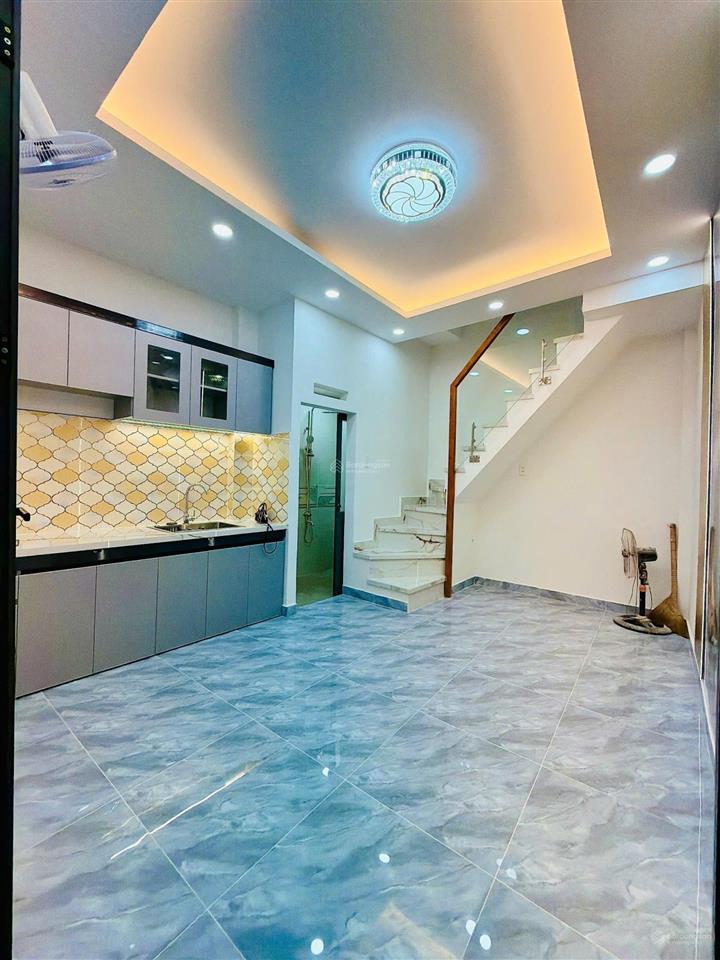 Mua bán nhà quận 4, 3 tầng, dân cư hiện hữu, nhà mới đẹp, tôn đản, p vĩnh hội !