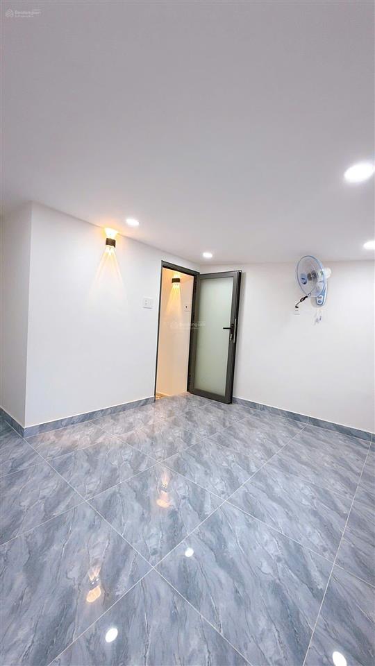 Mua bán nhà quận 4, 3 tầng, dân cư hiện hữu, nhà mới đẹp, tôn đản, p vĩnh hội !