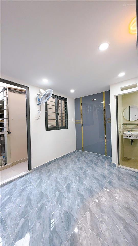 Mua bán nhà quận 4, 3 tầng, dân cư hiện hữu, nhà mới đẹp, tôn đản, p vĩnh hội !