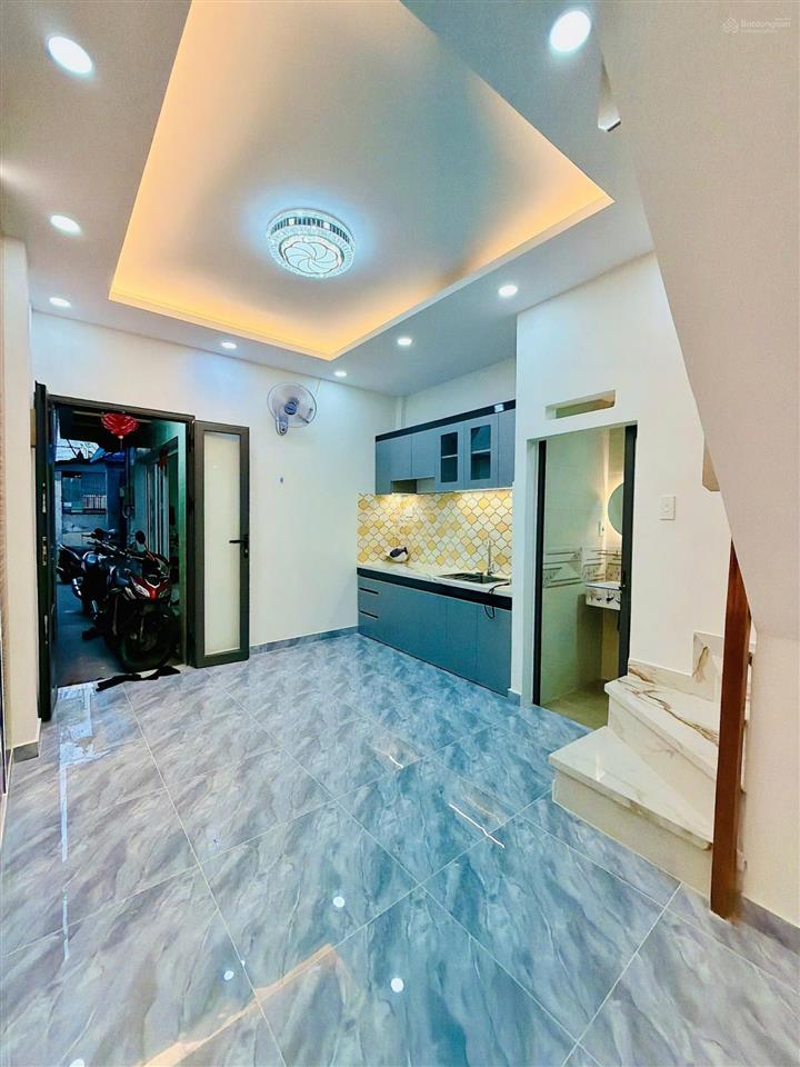 Mua bán nhà quận 4, 3 tầng, dân cư hiện hữu, nhà mới đẹp, tôn đản, p vĩnh hội !