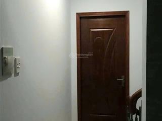 Mua bán nhà quận 4, 4 tầng hoàn công, 40m2 đất, hẻm 1/, cách mặt tiền đường 70m, p. xóm chiếu.