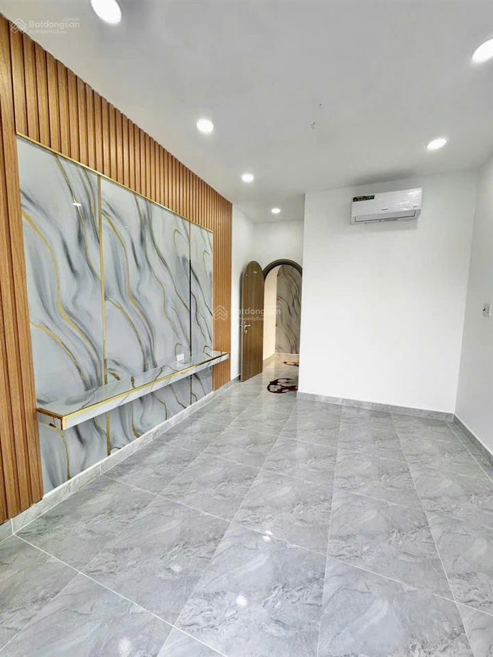 Mua bán nhà quận 4, 3 tầng hoàn công, khu dân cư hiện hữu, tôn thất thuyết vs bến vân đồn !