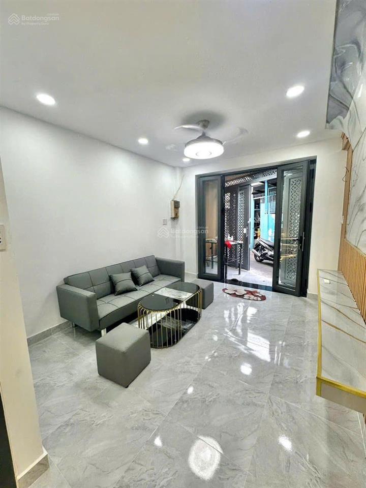 Mua bán nhà quận 4, 3 tầng hoàn công, khu dân cư hiện hữu, tôn thất thuyết vs bến vân đồn !