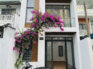 Mua bán nhà quận 4, 68m2 đất, 2 tầng, nhà mới 100%, hoàn công đủ, khu dân cư hiện hữu, hẻm rộng !