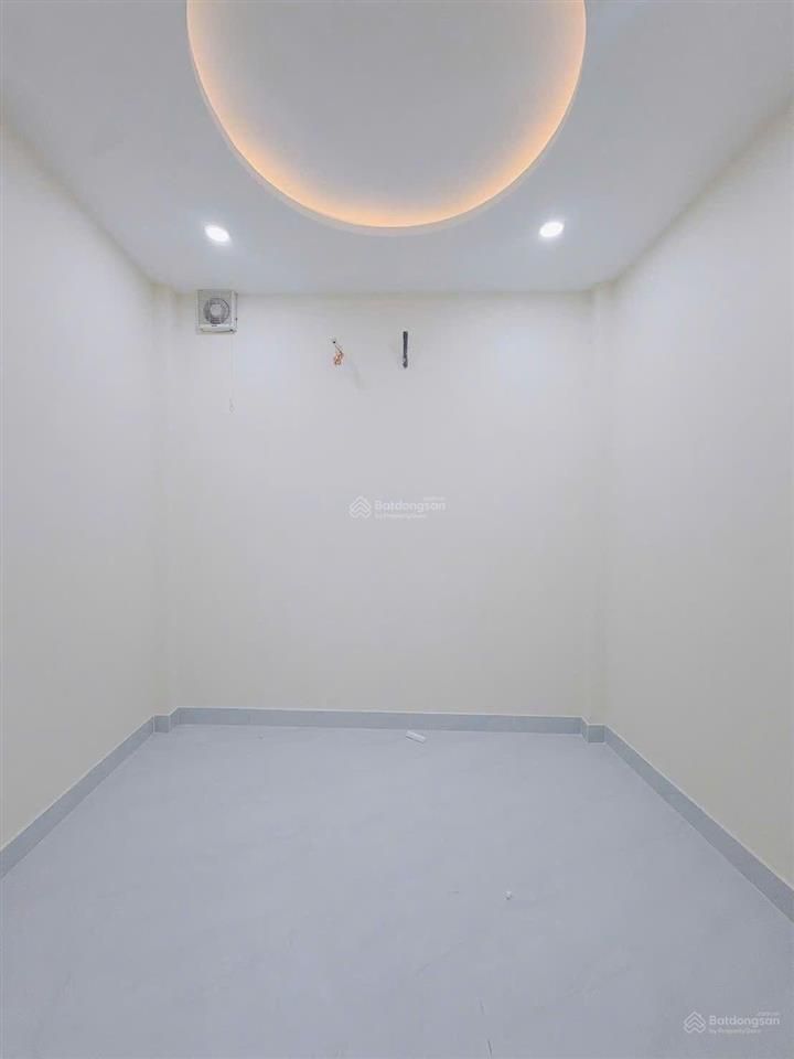 Mua bán nhà quận 4, 33m2 đất, dân cư hiện hữu, hẻm thông, 3 tầng, phường khánh hội