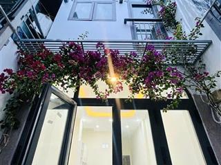 Mua bán nhà quận 4, 33m2 đất, dân cư hiện hữu, hẻm thông, 3 tầng, phường khánh hội !