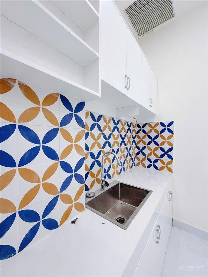 Mua bán nhà quận 4, 33m2 đất, dân cư hiện hữu, hẻm thông, 3 tầng, phường khánh hội